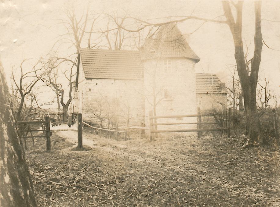 Zugang zur Burg (ca.1915).